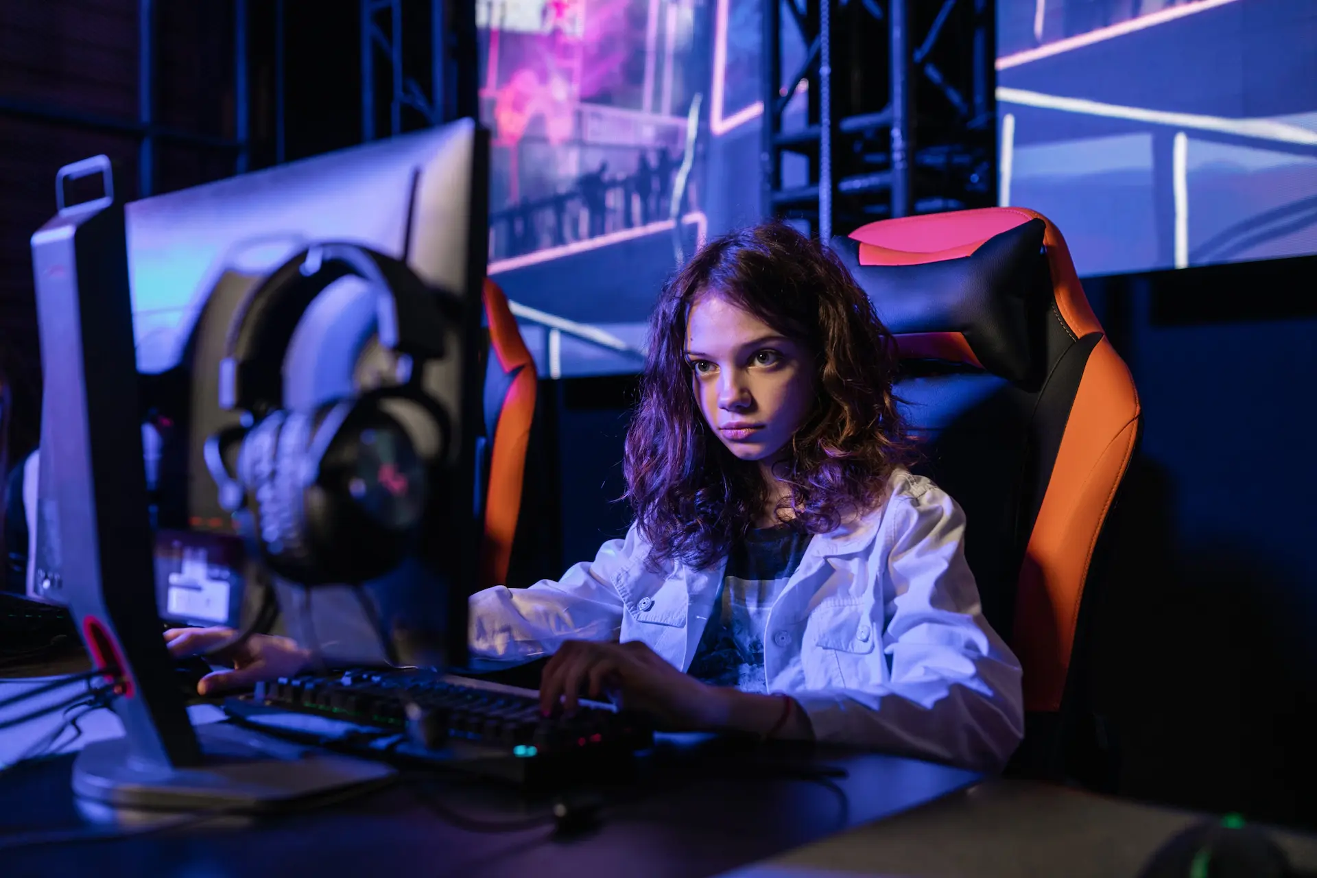 Eye Strain For Gamers When Is A Problem A Problem Eye Strain.webp
